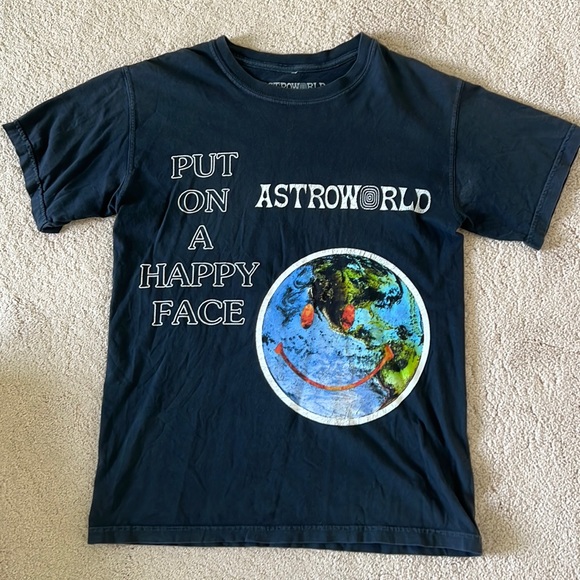 Authentic Travis Scott Astroworld Merch - Picture 1 of 4